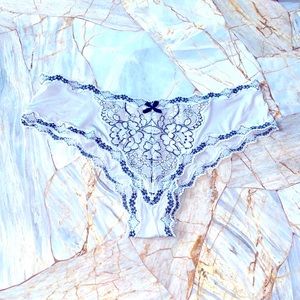 VS very sexy cheeky panty underwear lace  White /Black Small